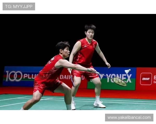 武汉羽毛球队在全国锦标赛中以70分领先其他队伍展现强劲实力